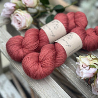 Titus 4ply in Red Kite (Dyelot 260825)