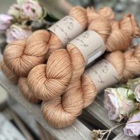 Titus 4ply in Falling Leaves (Dyelot 260825)