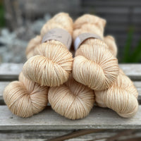 Titus DK in Whispering Grass (Dyelot 120925)