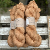 Pendle DK in Falling Leaves (Dyelot 120925)