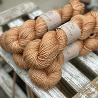 Pendle DK in Falling Leaves (Dyelot 120925)