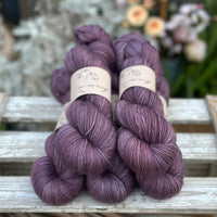 Carlisle Fingering in Elderberry (Dyelot 120925)