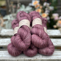 Carlisle Fingering in Heliotrope (Dyelot 120925)