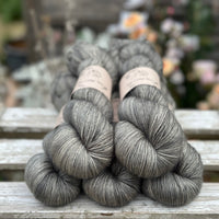 Carlisle Fingering in Ash (Dyelot 120925)