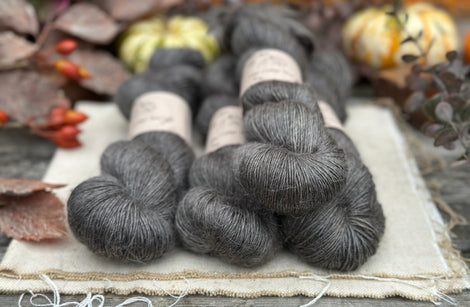 Coniston Fingering in Charcoal (Dyelot 250925)