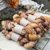 Pendle Aran in Dyepot Luck (Dyelot 151026)