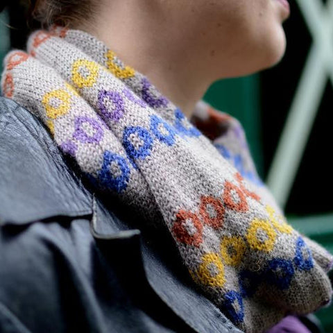 Bombe - knitted cowl pattern: Digital Download
