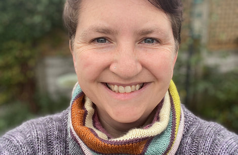 Lucky Dip Yarnling Cowl by Victoria Magnus
