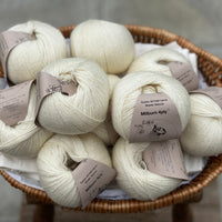 Natural cream yarn