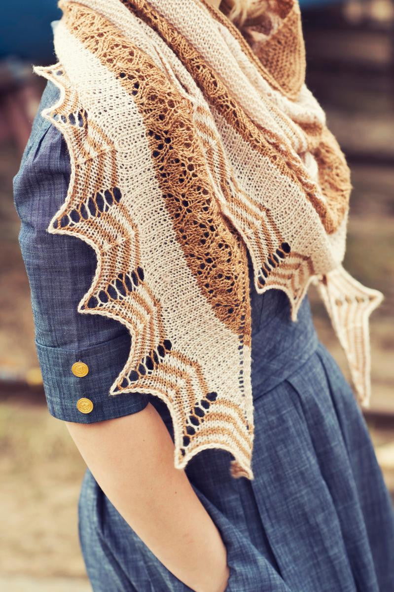 Holyrood shawl by Justyna Lorkowska